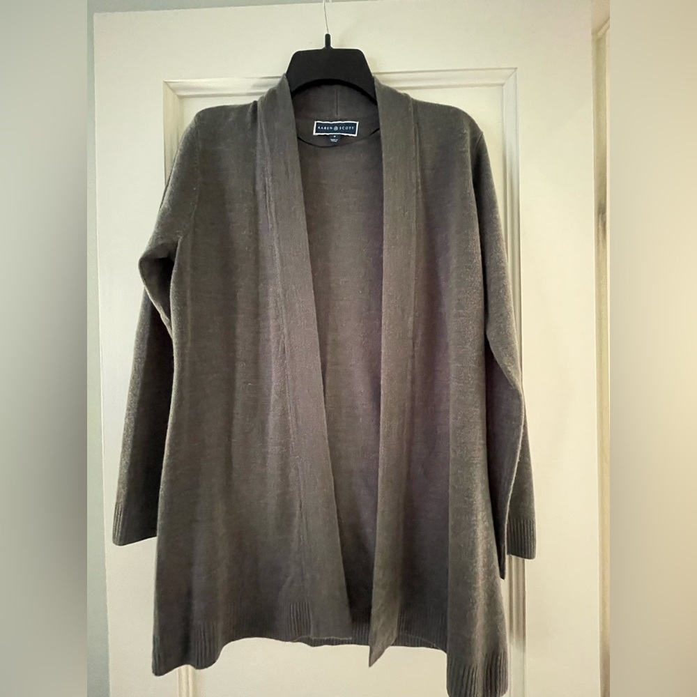 Karen Scott lightweight Cardigan